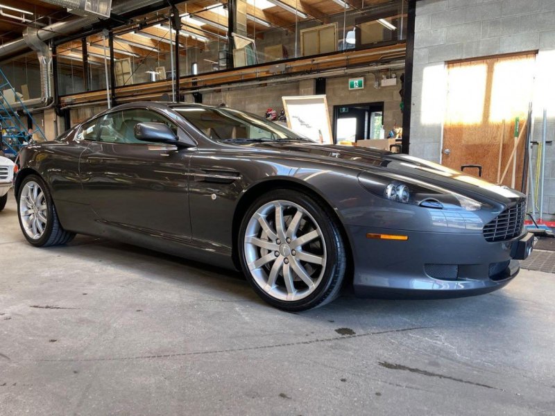 2005 Aston Martin DB9 Coupe